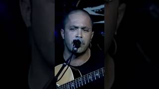 “Outside” live with Fred Durst in 1999 #Staind #FredDurst #Outside #FamilyValuesTour #Throwback