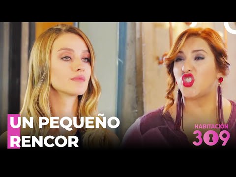 Filiz Le Ajustó A Pelinsu - Habitación 309