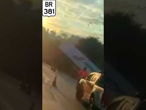 Acidente na BR 381 em São Gonçalo do Rio Abaixo MG.