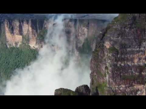 Oen Bearen - Souriez (TrancEye Remix) [Music Video][HD]