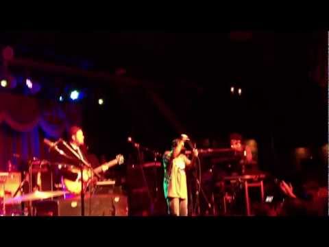 Soulive w/ Nigel Hall - Everybody Wants to Rule the World - 3/9/13 - Brooklyn Bowl BOWLIVE