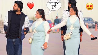 Download lagu Romantic prank on Sana 🙈😜Somesh ने ये क्या किया 😘| crazy Sana khan |  mp3