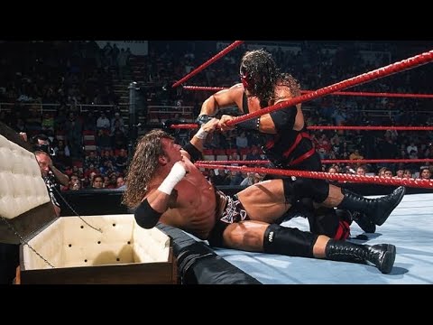 Story of Triple H vs. Kane | 2002