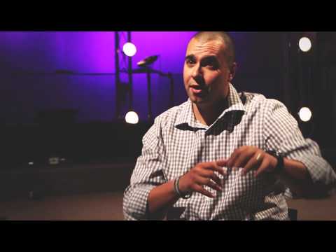 How would you explain the emotions of Jesus in verses 33 35? (John 11)