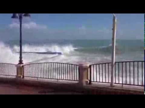 Huge waves for Malta