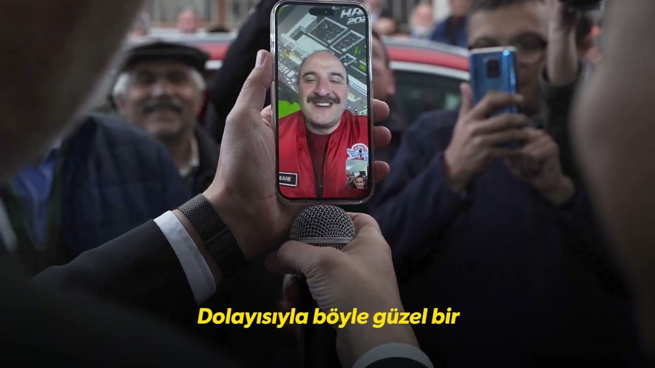 Yerli ve millî Togg tarihinde ilk kez Bursa’da gelin arabası oldu.