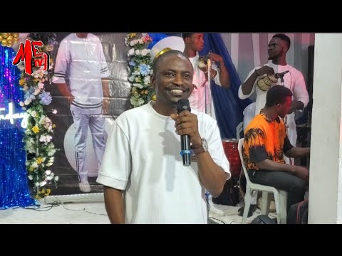 EMI AWON WOLI CROONER TUNDE ONIJOBA SURPRISED OBA AYO AT HIS 45TH YEARS  BIRTHDAY IN LAGOS