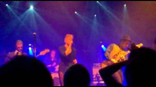 Chisu - Sama nainen (Live @ Tavastia, Helsinki 28.10.10)