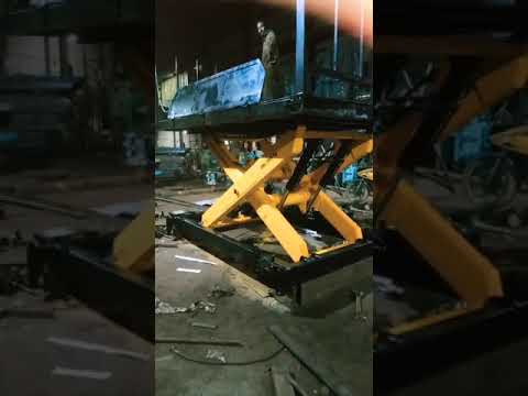 Scissor Truck Loading and Unloading Lift