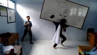 Download lagu Viral anak smk malang main reog pakek papan tulis mp3