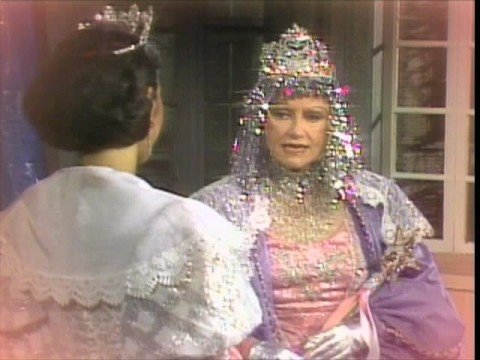 download lagu mp3 mp4 Marisa Tomei Boston University, download lagu Marisa Tomei Boston University gratis, unduh video klip Marisa Tomei Boston University