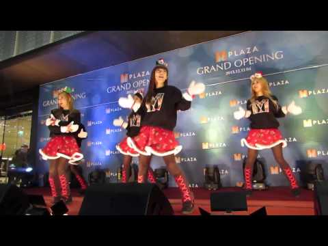 Lonely Christmas 꾸리스마스 Crayon Pop 크레용팝 Live @ Myoungdong M Plaza