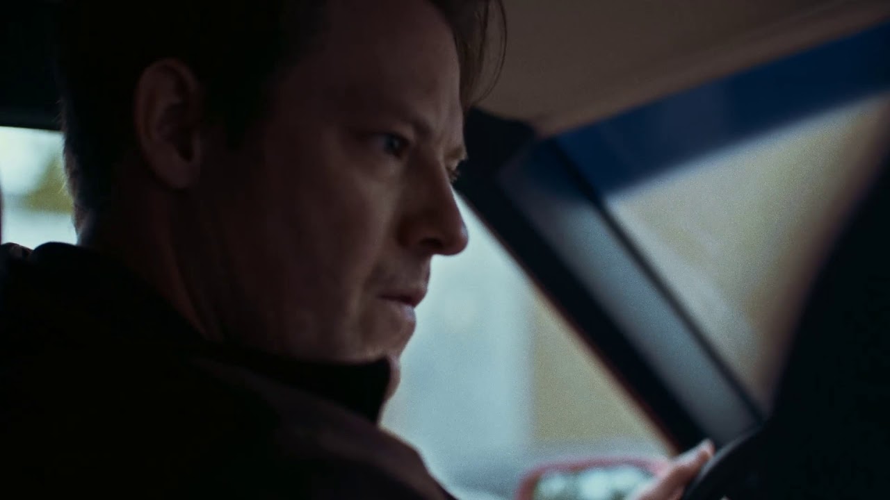 Scene from the short film Anna and Tomas Getting a Divorce