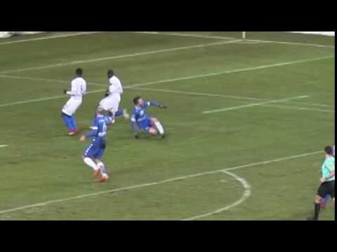 Pénalty Grenoble - Auxerre : faute ou pas faute ?
