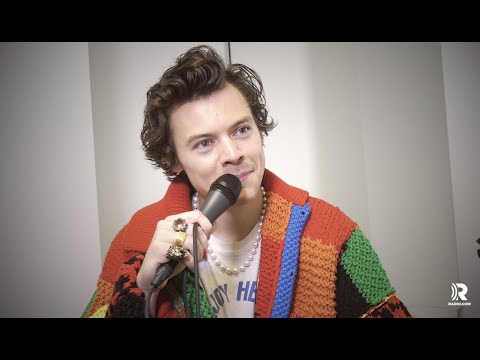 Harry Styles的 "Fine Line "之旅，充滿了性、悲傷和自我反思。 (Harry Styles on his 'Fine Line' journey of sex, sadness and self-reflection.)