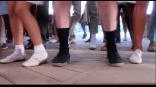 Valentinos Looking for a Love