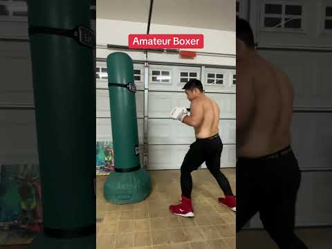 Boxing stance and form: amateur VS pro boxer