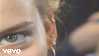 Charlotte Jane - Nervous (Official Music Video)