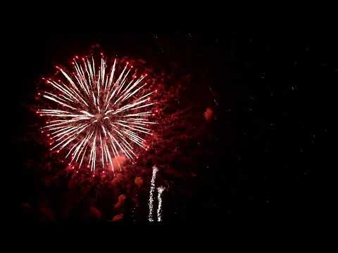 Oudjaarsdag 2021-2022 Vuurwerkshow in Twente 19:00 - HD