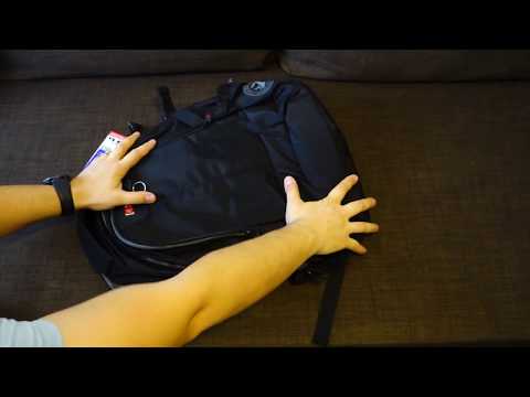 Review Sumdex RED(S) Schwyzkross 17"-18" BP-307 BK backpack + demo with gadgets