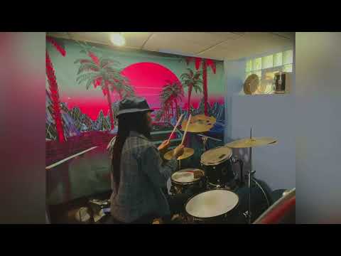 Snarky Puppy feat Chantae Cann - Free Your Dreams