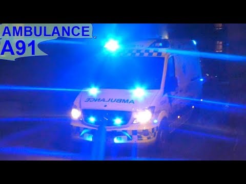 hovedstadens beredskab RTW A91 ambulance i udrykning rettungsdienst einsatzfahrt