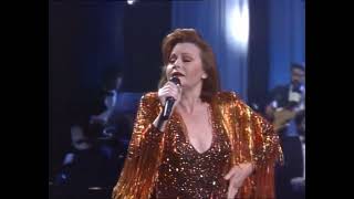 ¿Qué Esperabas De Mí? Lyrics English Translation