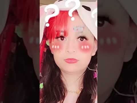 Levi gives Alex a kiss🤣