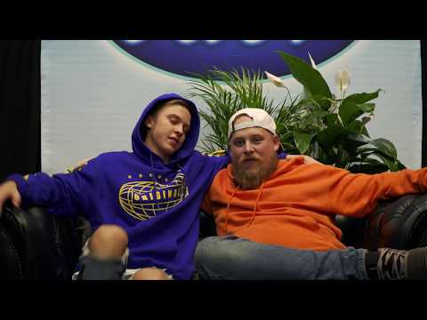 Noah och Magnus busar med varandras Tinder