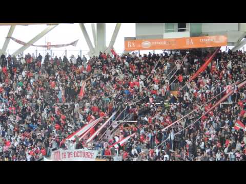 "La que dice lobo te comiste 7 te queres matar" Barra: Los Leales &bull; Club: Estudiantes de La Plata