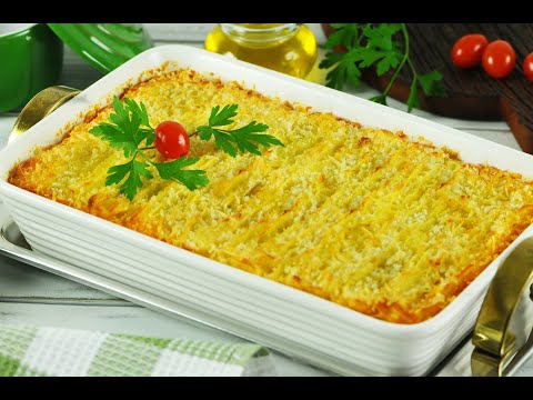 This delicious meat pie is sure to be a hit in your life. It's a pure family recipe!