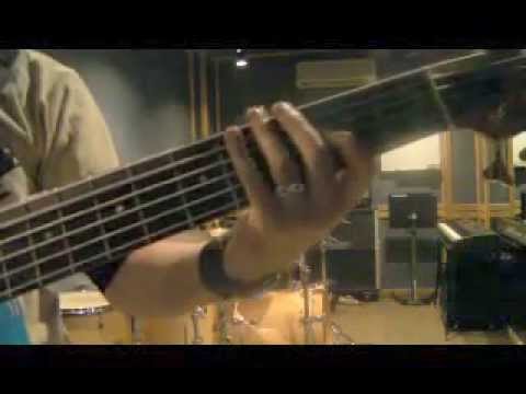 fingerstyle funk on bass