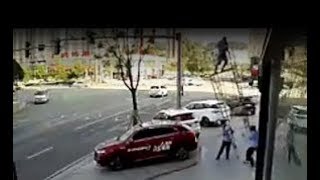 TOTAL IDIOTS AT WORK - AUGUST 2018