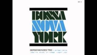 Sergio Mendes Trio with Hubert Laws plays "Batida Diferente" (1964)