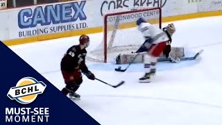 Must See Moment: Rowan Miller finishes off a beautiful Prince George Spruce Kings passing play