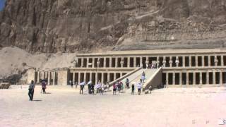 preview picture of video 'The Colossi of Memnon, Deir el-Bahari, Luxor, Egypt / Kolosy Memnona, Deir el-Bahari, Luxor, Egipt'