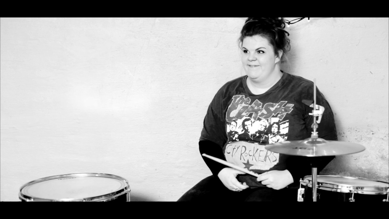 Watch video Trailer Broken Biscuits Now Trailer Broken Biscuits