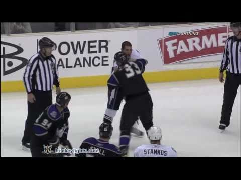 Steve Downie vs Willie Mitchell Nov 4, 2010