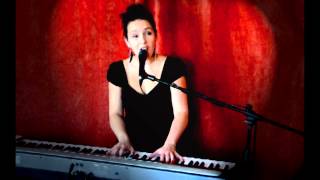 Marie-Eve Villemure - Chanteuse/Pianiste