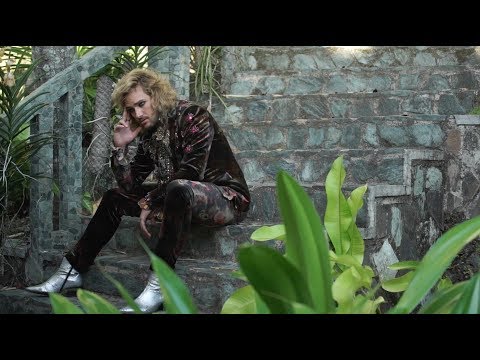 MATTHEW WOOD FOR KONPLOTT BY MIRANDA KONSTANTINIDOU