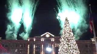 preview picture of video 'Christmas Tree & Fireworks In Beavercreek Ohio'
