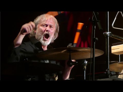 Jarek NOHAVICA s muzikantmi Robertom Kuśmierskim (PL) a Pavlom  Plankou (CZ) - Rimavská Sobota