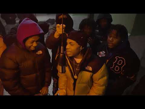 Bankyy - Ma Bxtch (Live Performance)