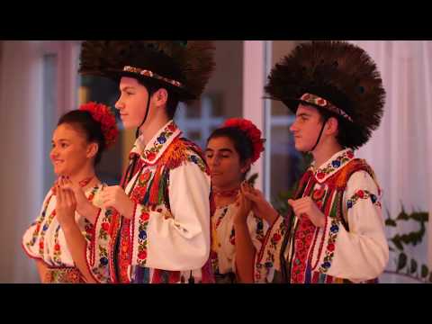 Mugurii Mintiului:Restaurant Colla by Salt Resort