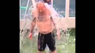 Corey Taylor ice bucket challenge! – new Cavalera Conspiracy, Bonzai Kamakazi – ETID studio video