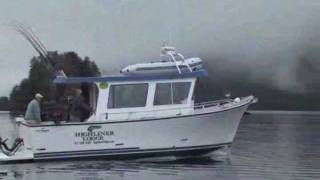 preview picture of video 'Highliner Lodge Charter Boats.flv'