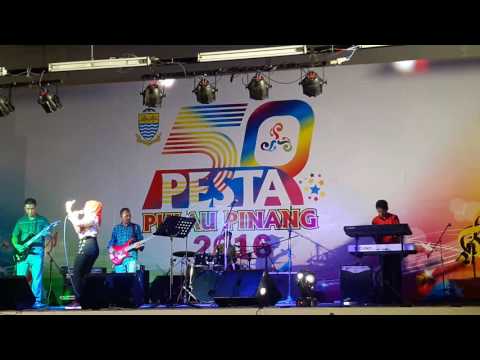 live band dmenc  @pesta penang 2016(goyang inul)