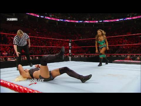 Eve, Gail Kim & Kelly Kelly vs. Maryse, Alicia Fox, & Katie