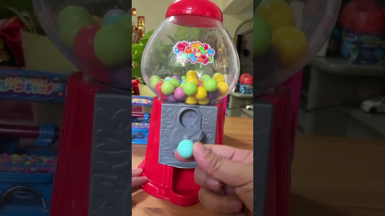 RED GIANT GUMBALL  MACHINE 🐼15🌝⛽️🌈#gumballmachine #shorts #asmr
