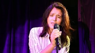 Jessie Ware - Live Lounge with Fearne Cotton (BBC Radio 1&#39;s Academy)